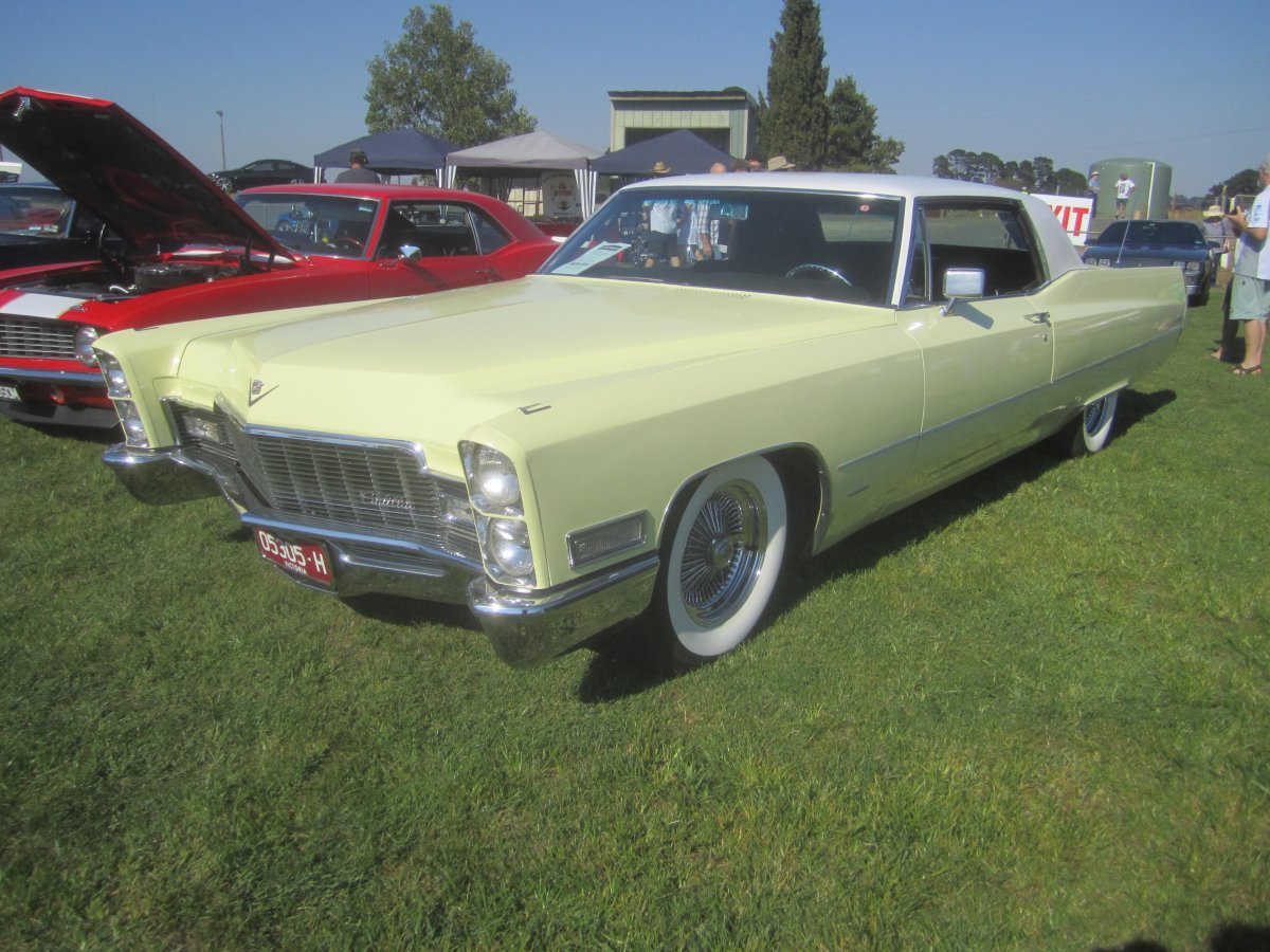 Кадиллак купе Девиль 1965