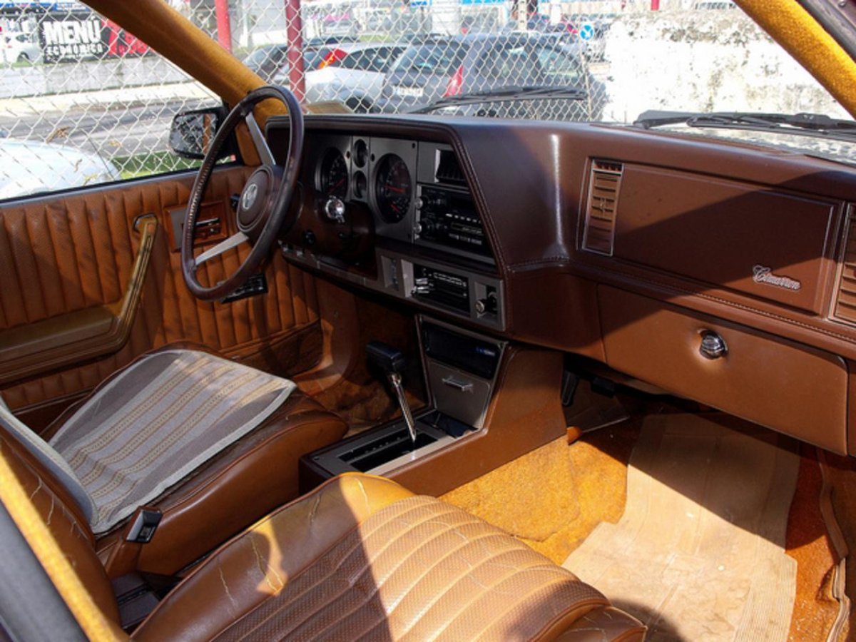 Кадиллак Симаррон салон