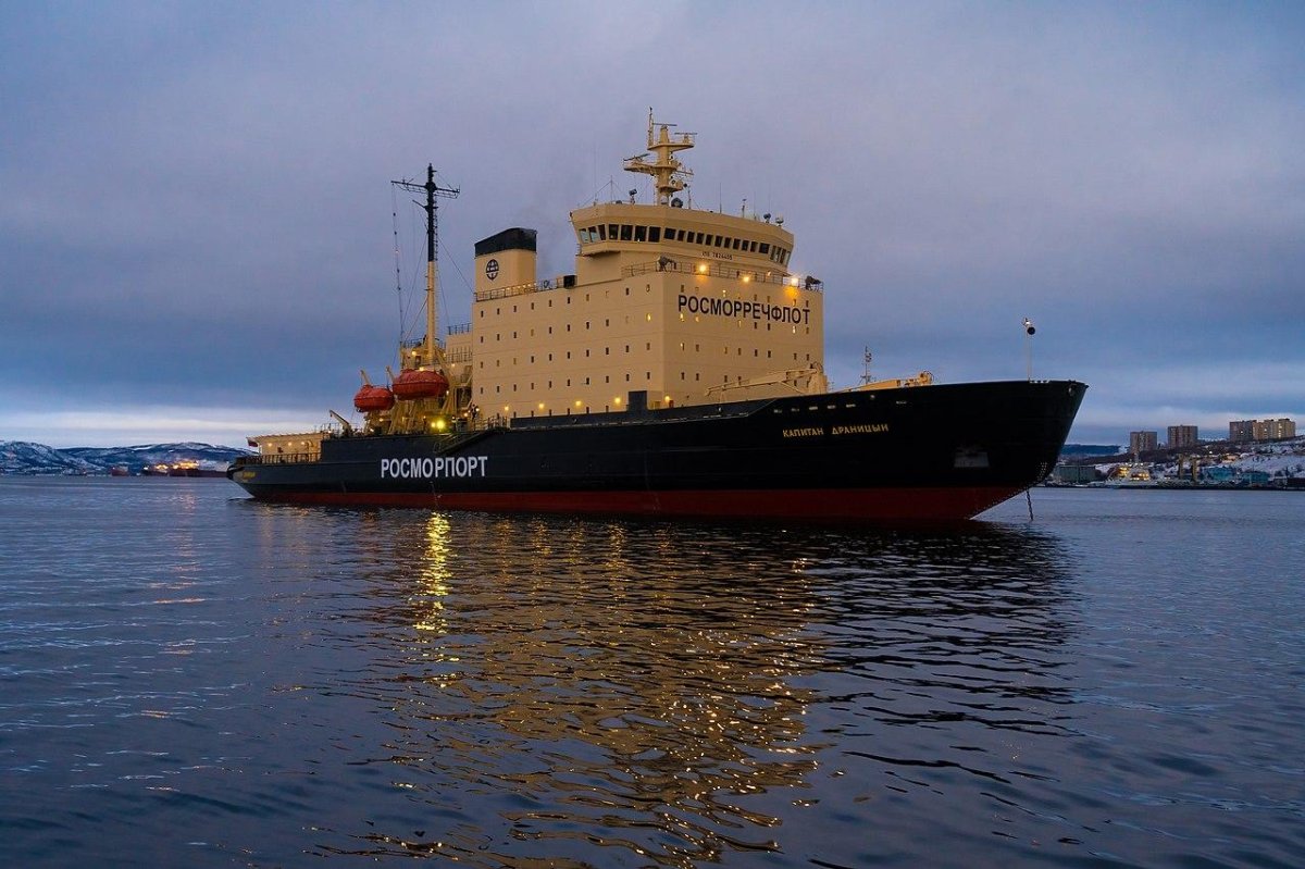 Капитан Драницын ледокол