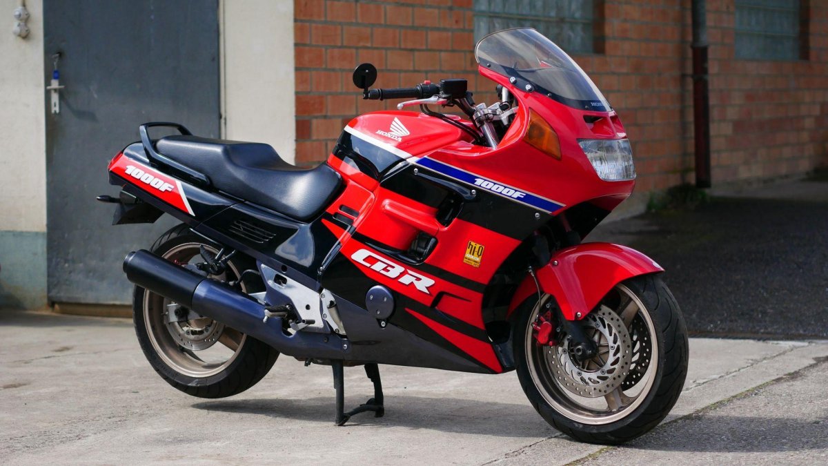 Honda CBR 1000f