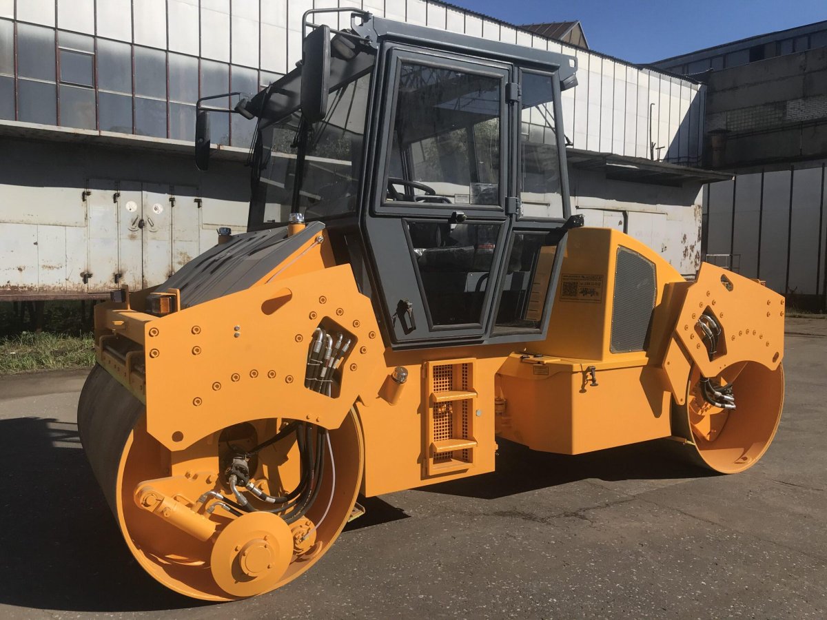 Каток дорожный RV -7-DD-01