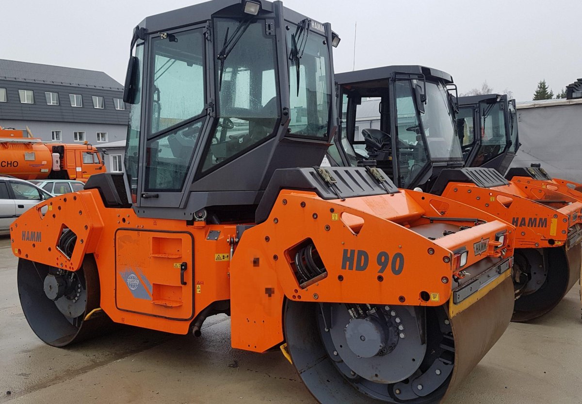 Дорожный каток Hamm—90.