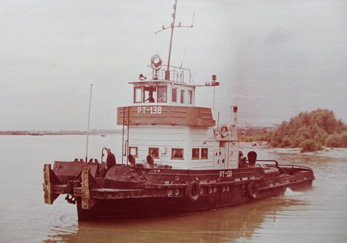 Буксир толкач РТ 663