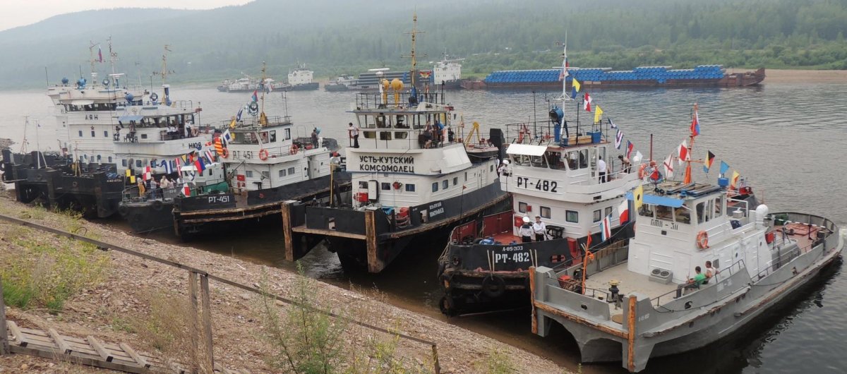 Буксир толкач-33б