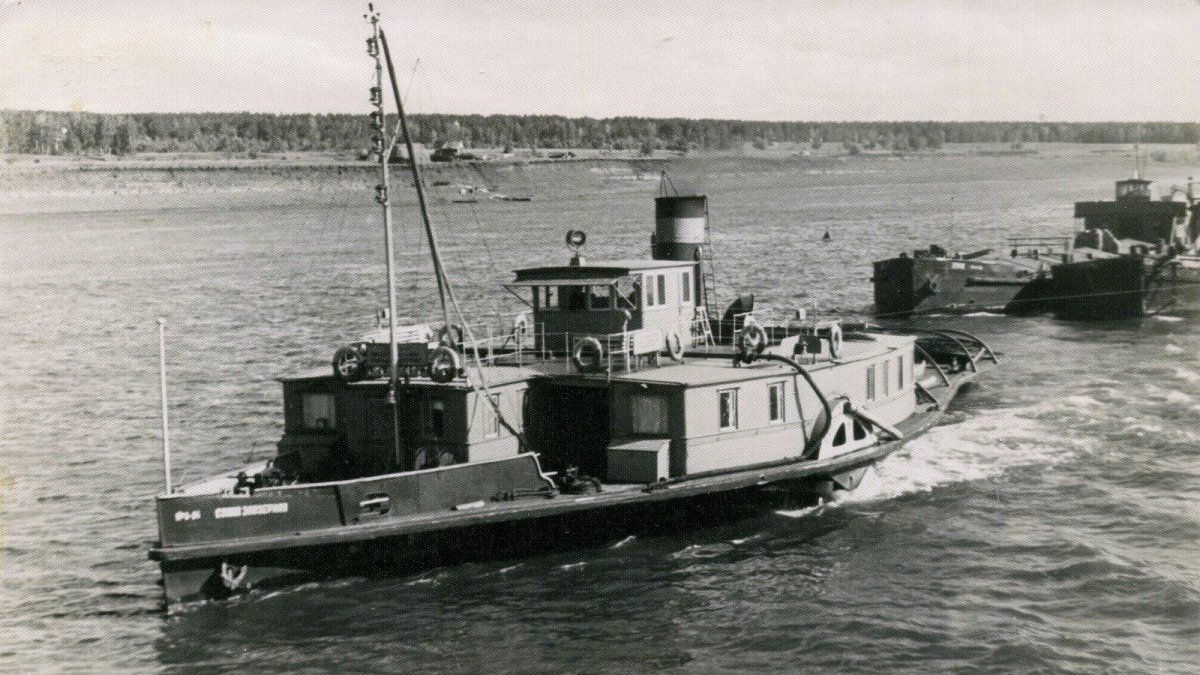 Речной буксир бр-80