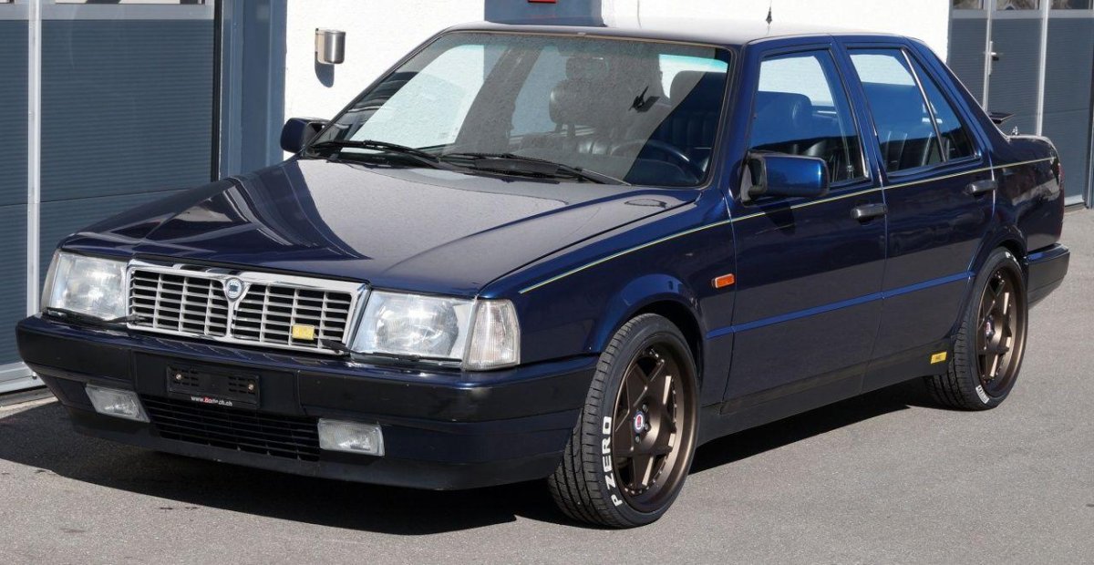 Lancia Thema 8.32