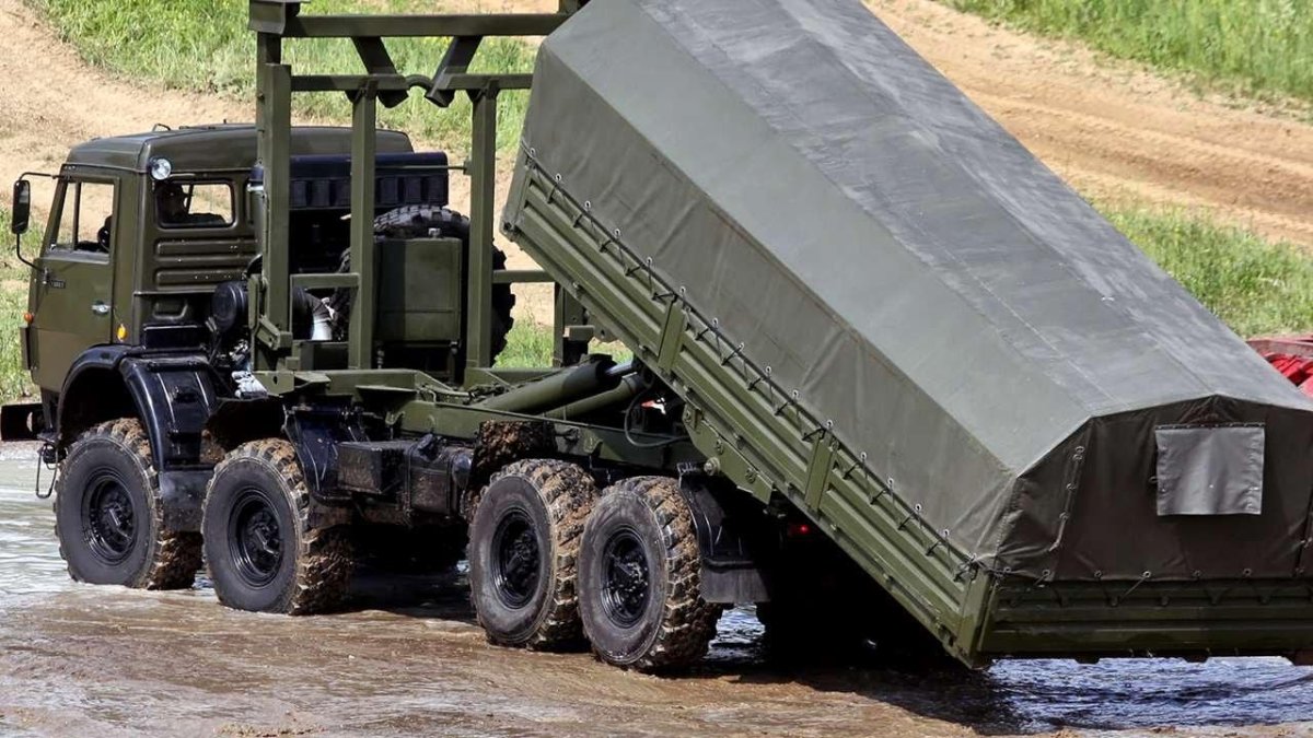 КАМАЗ-63501 8х8