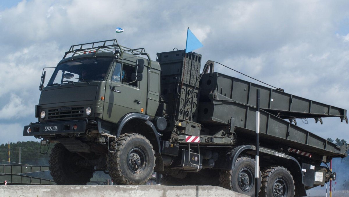 Тяжелый механизированный мост ТММ-3м2