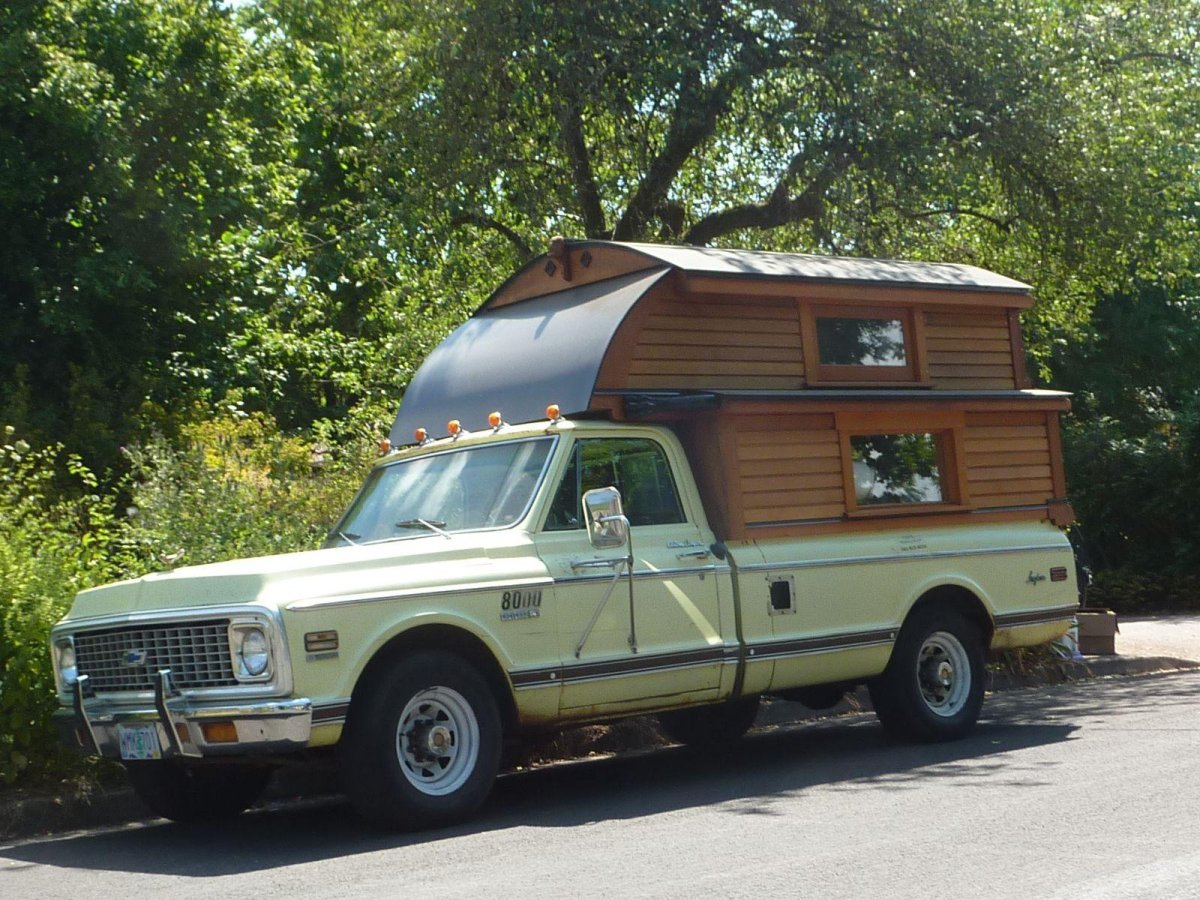 Chevrolet c30 Camper