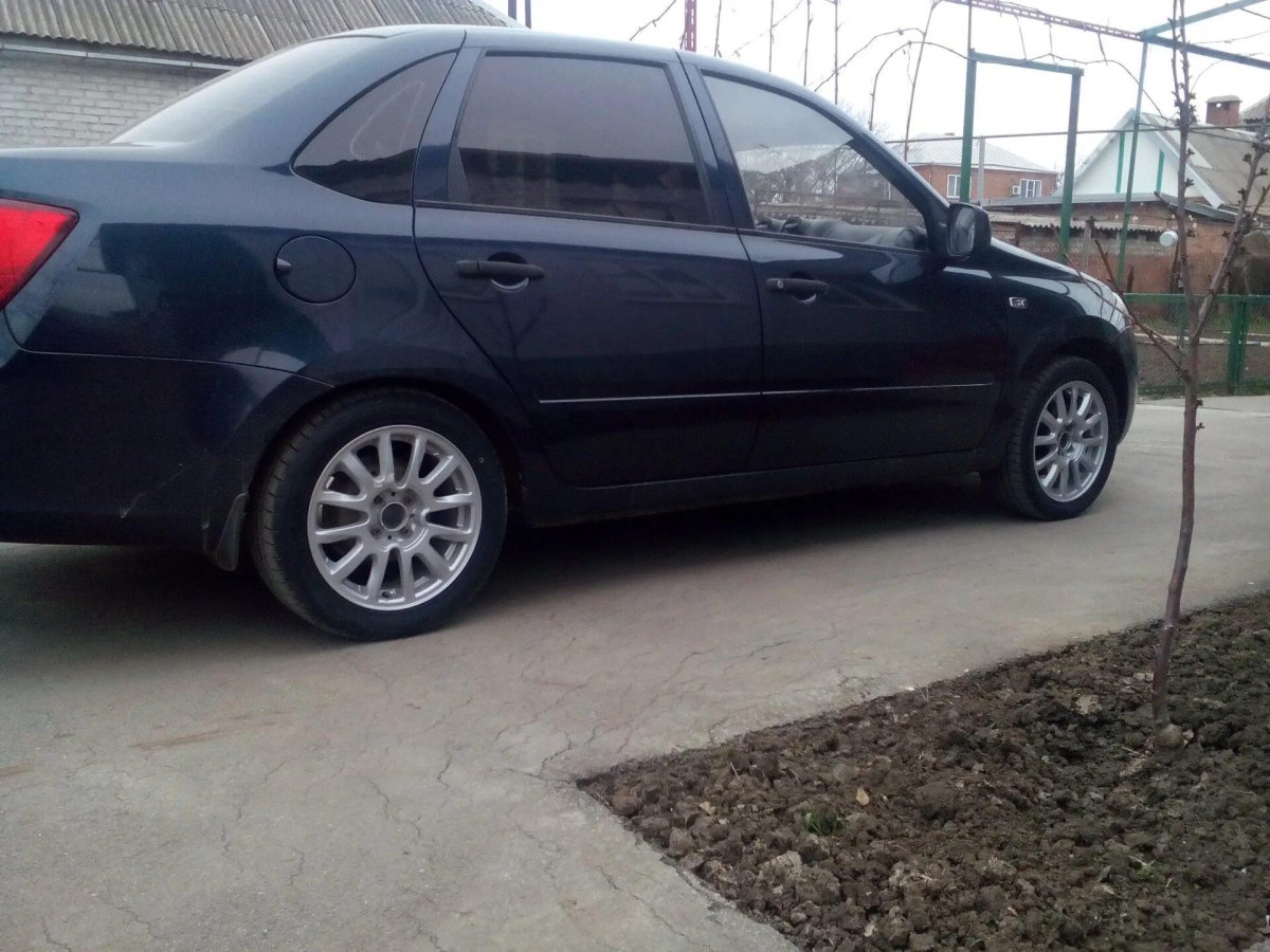 Диски Лада Гранта Люкс r15