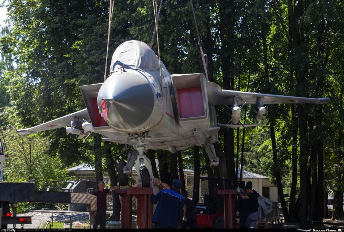 Як-141 сверхзвуковой самолёт