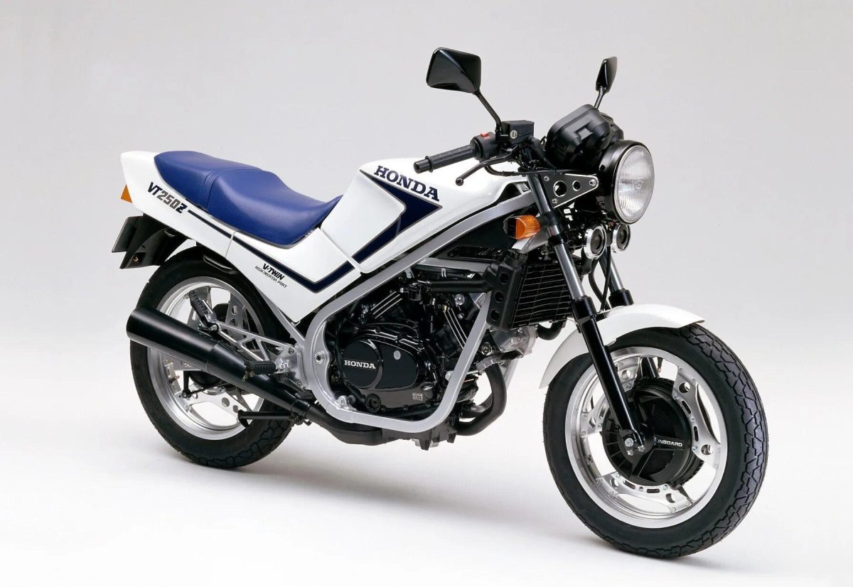 Honda vt250f