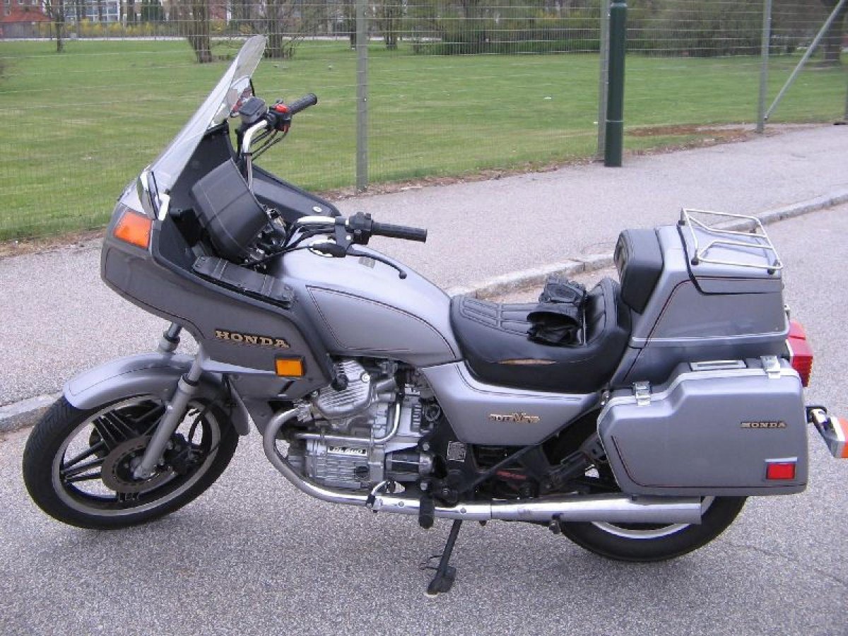 Honda gl500