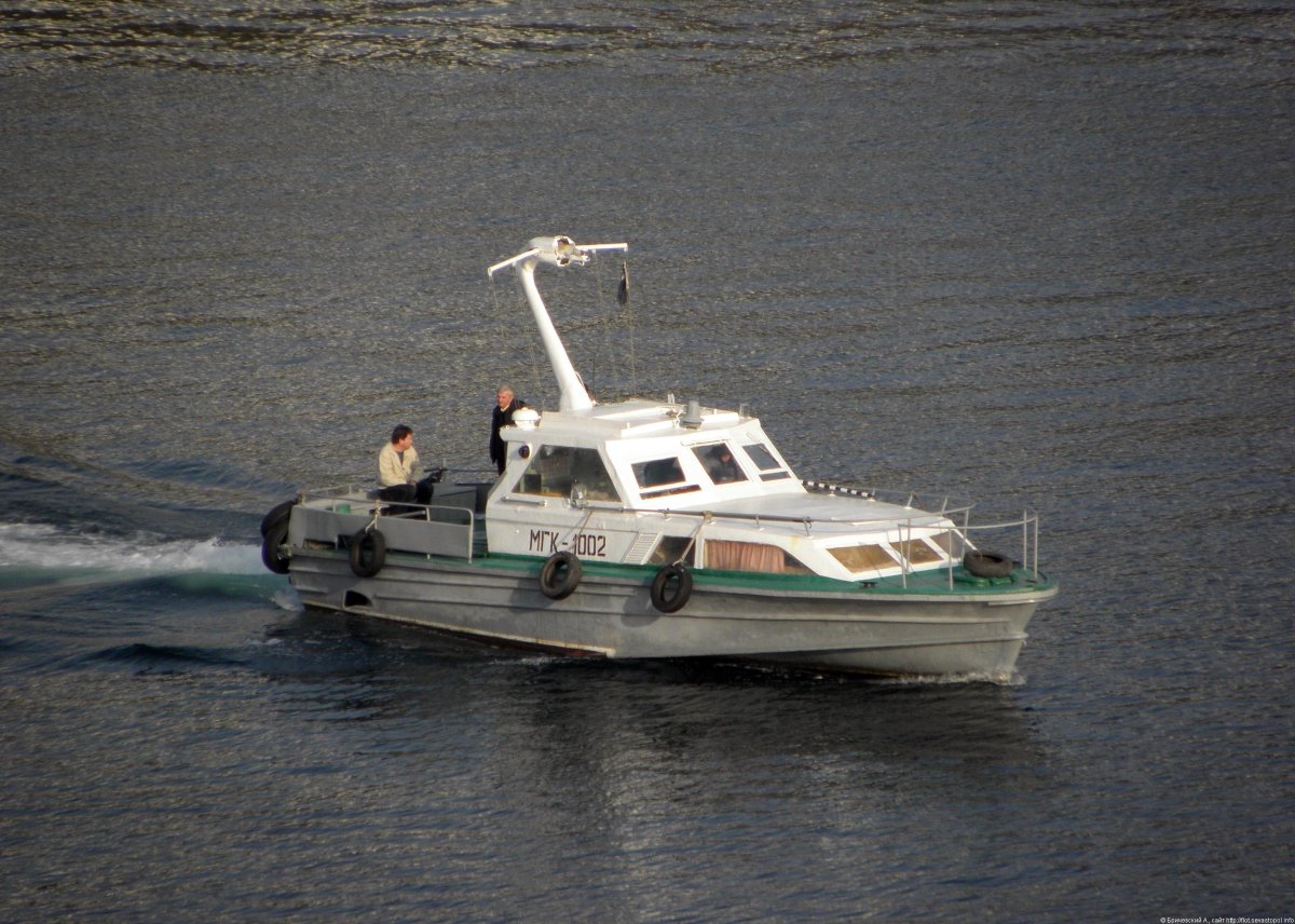 Гидрографический катер 21961