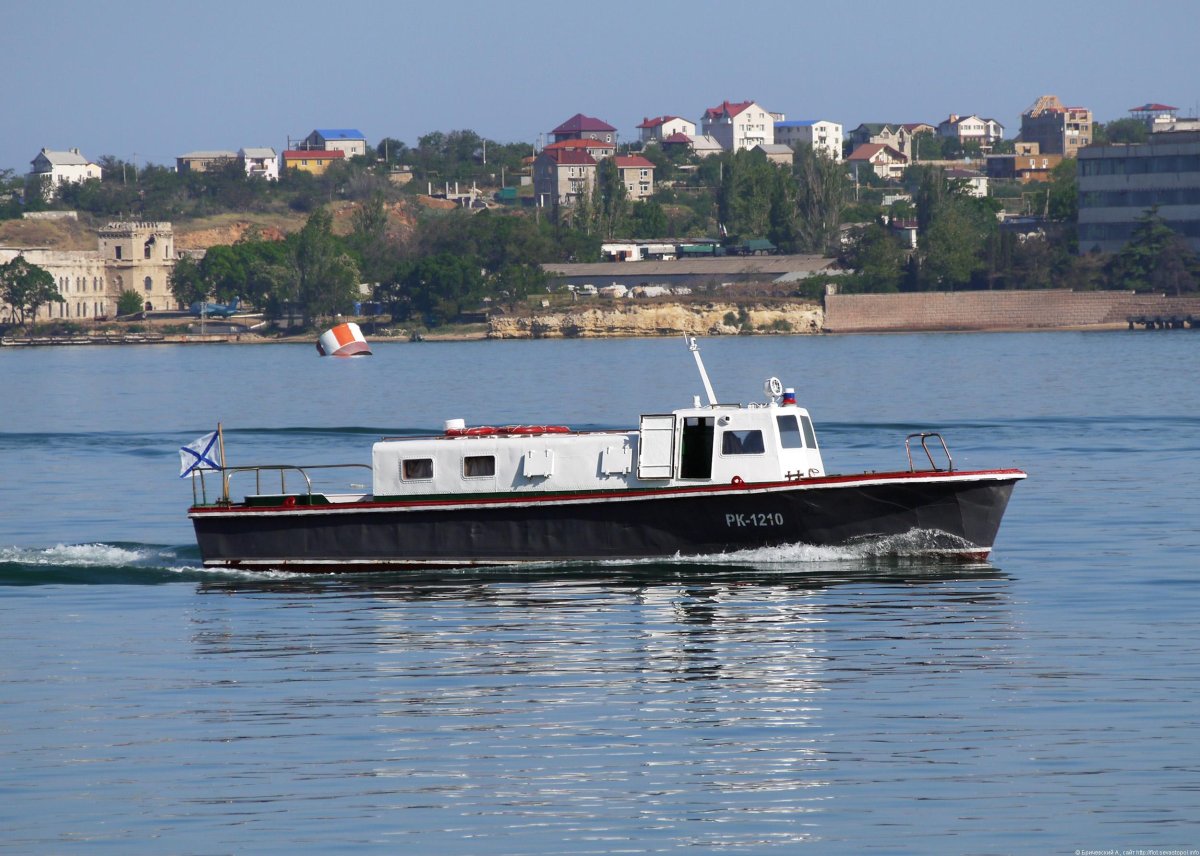 Рейдовый катер РК 1210