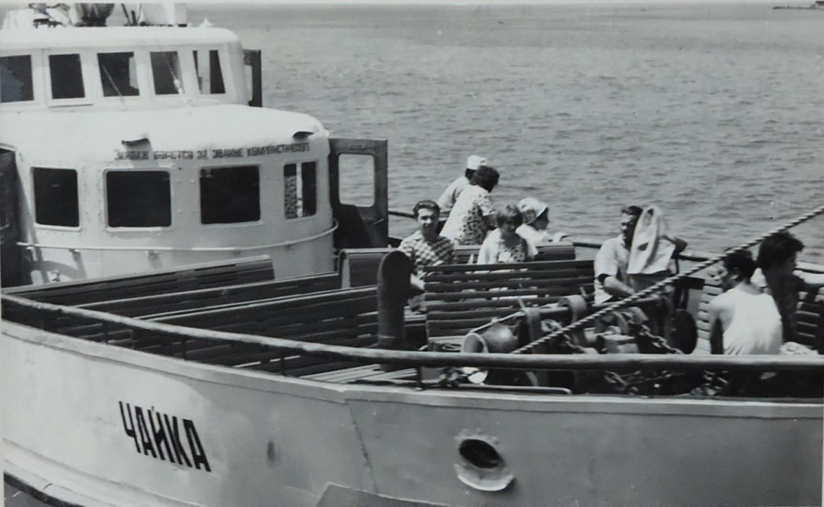 Катер Чайка