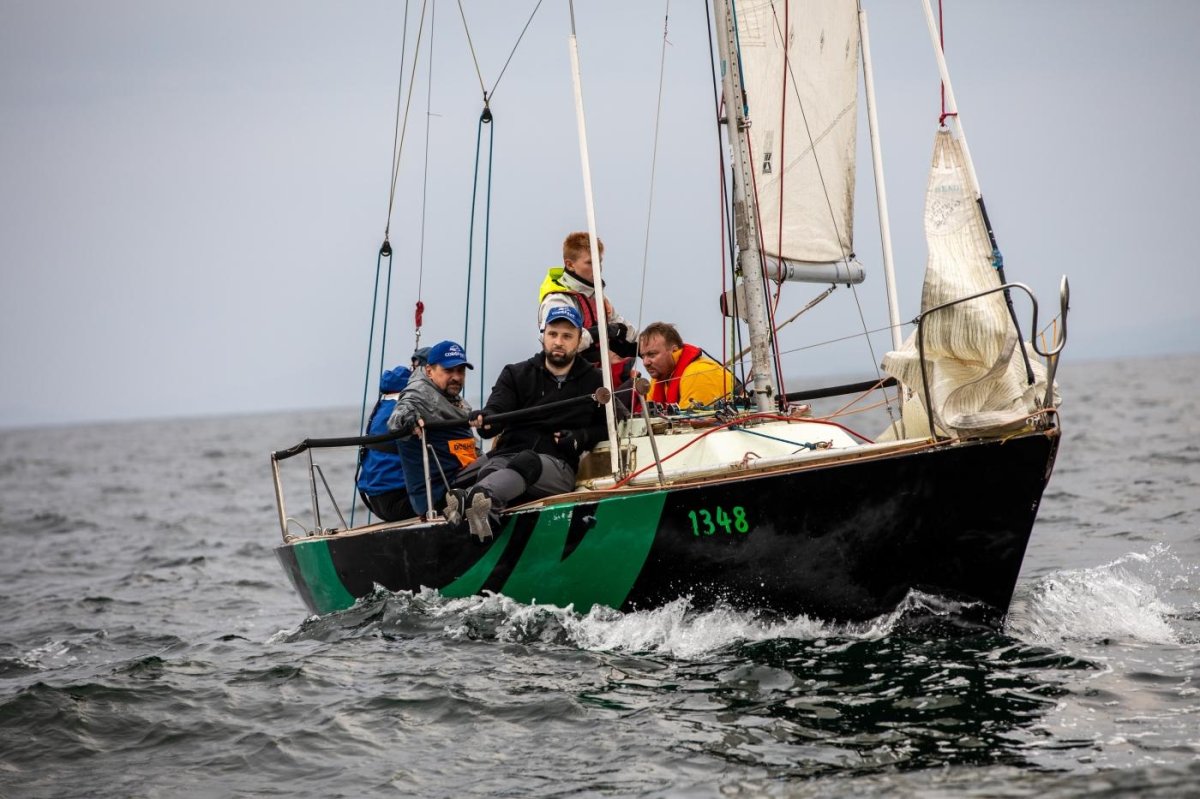 Конрад 28 яхта