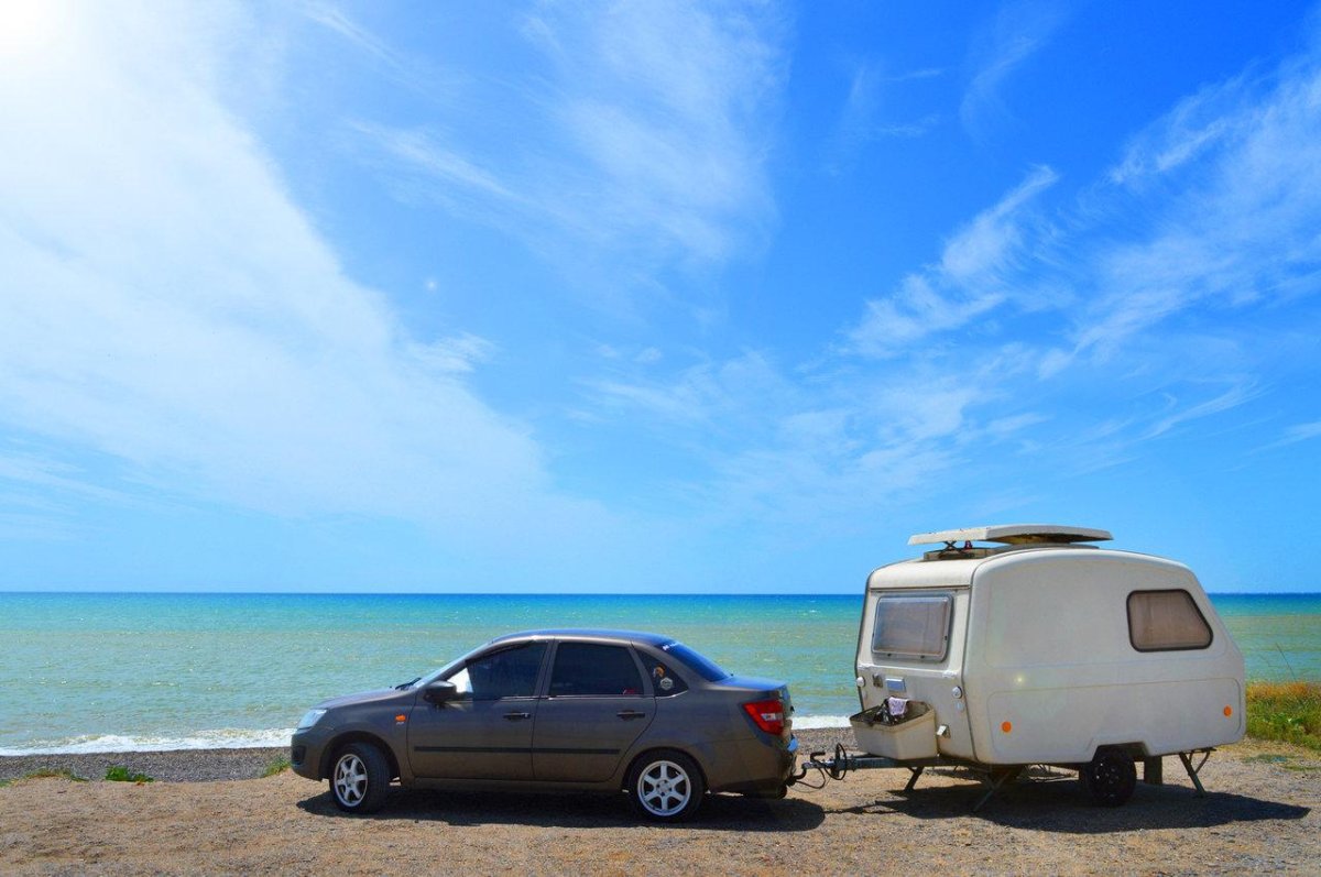 Лада Гранта и прицеп Караван