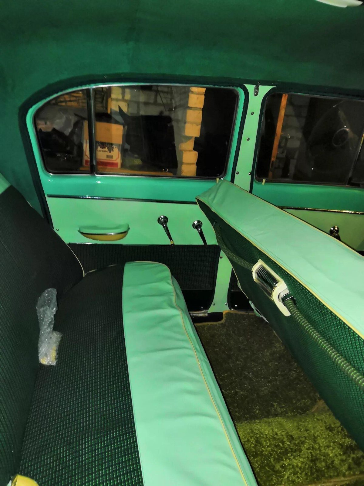 Волга ГАЗ 21 салон