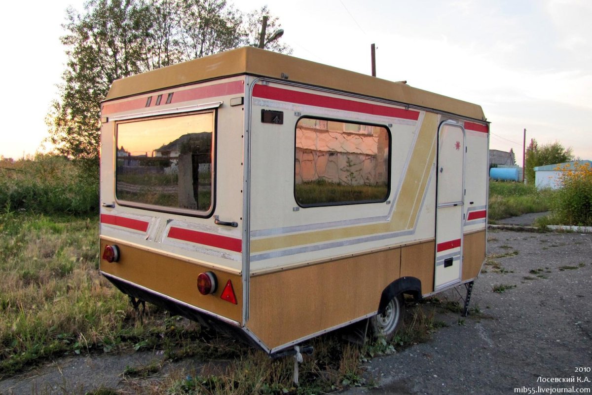 Прицеп дача Bastei HP 800832 ГДР