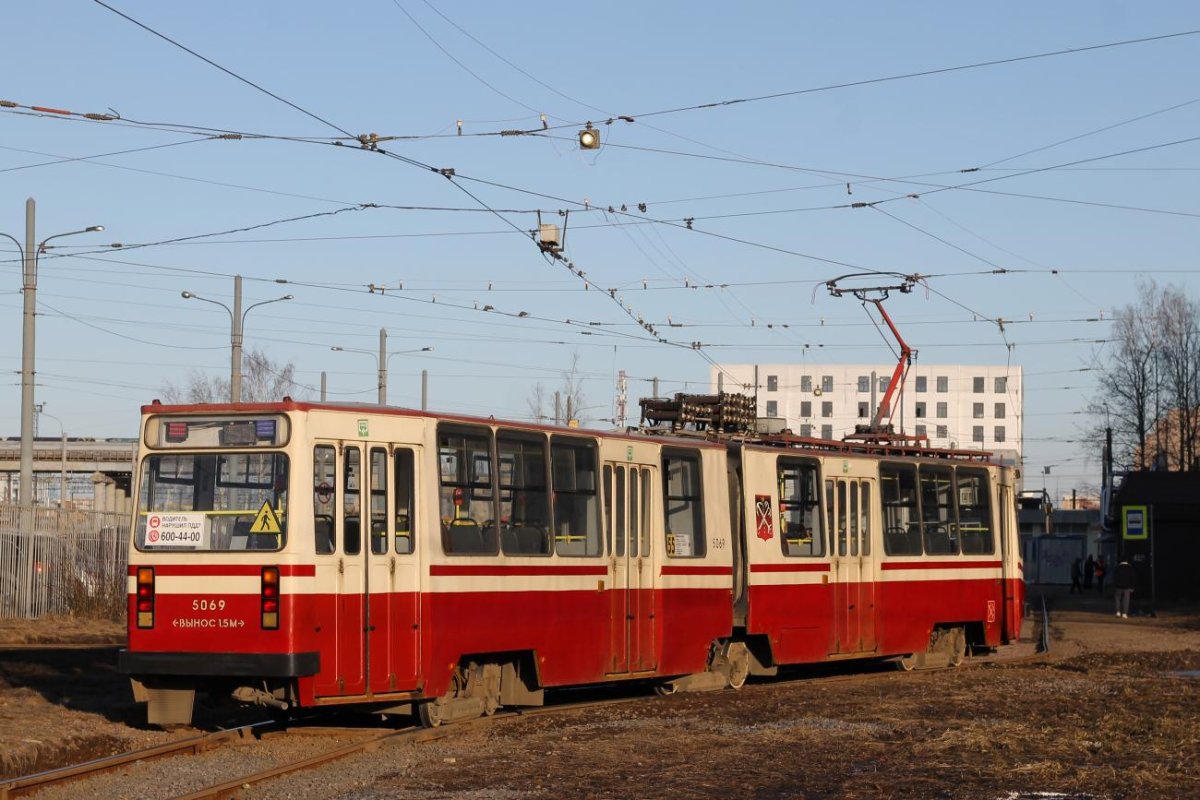 ЛВС-86 трамвай