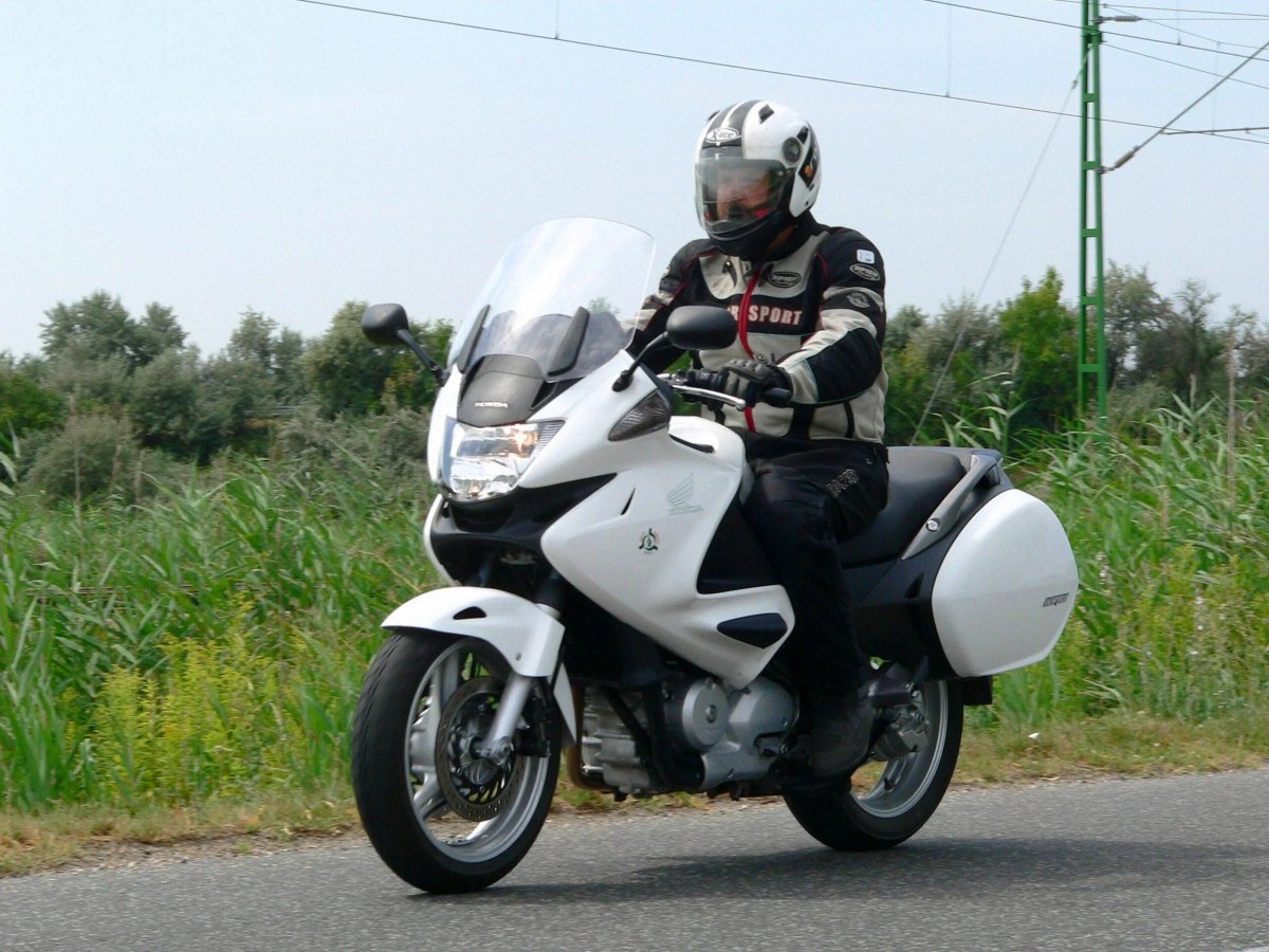 Хонда Девиль nt700