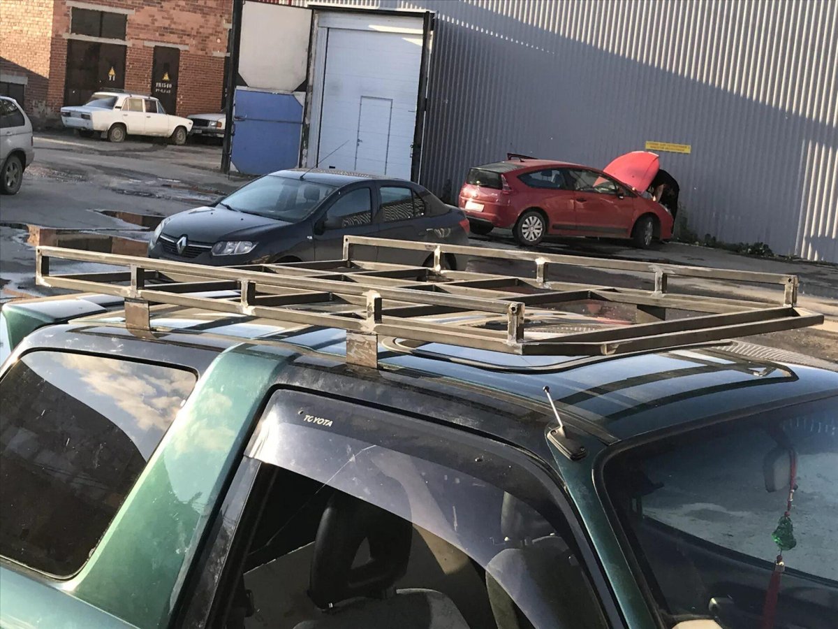 Багажник на крышу на Тойота рав 4 1998 года