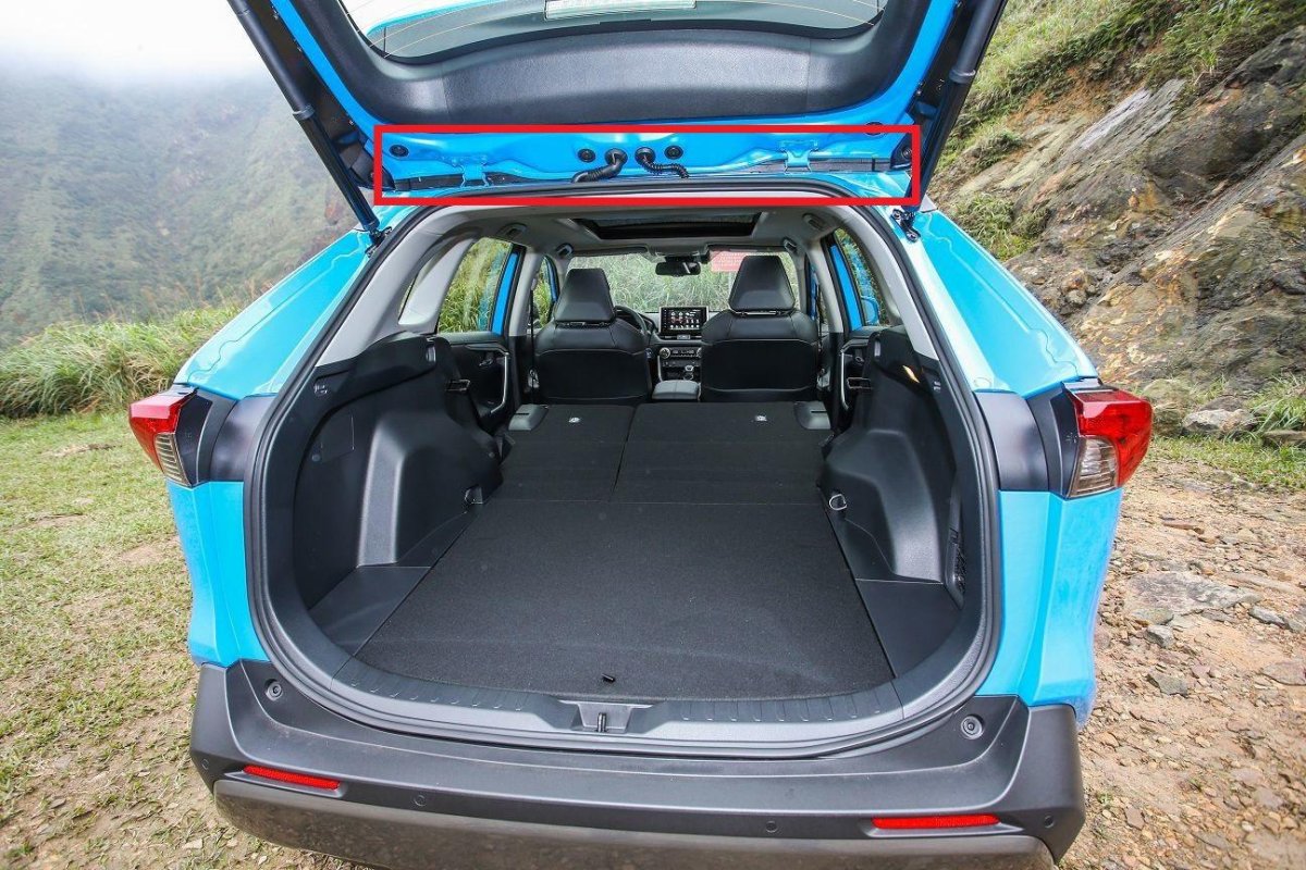 Toyota rav4 2019 багажник