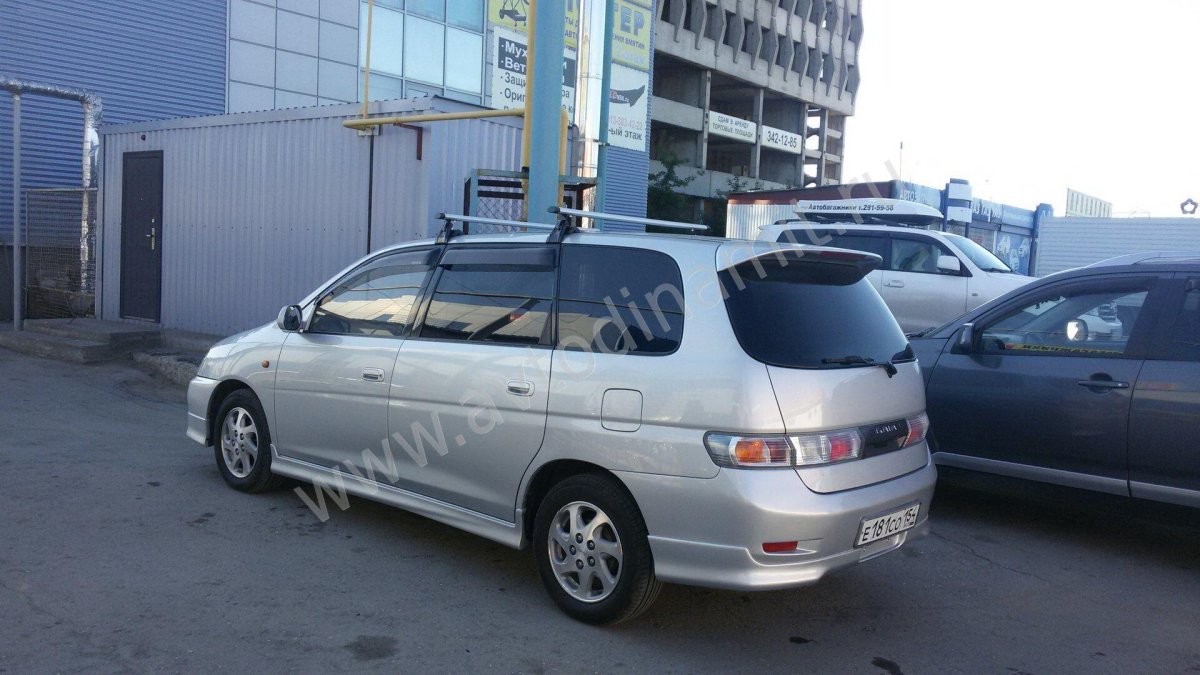 Тойота Гайя багажник