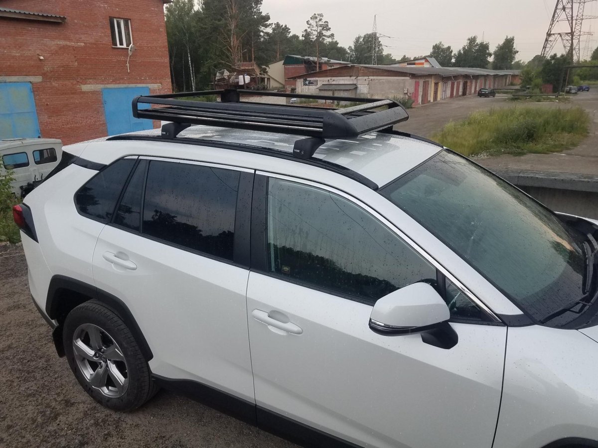 Багажник на крышу Тойота рав 4