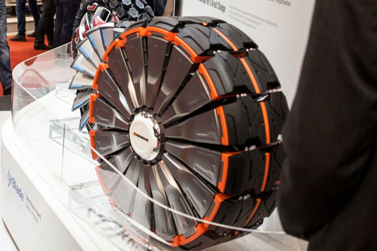 Безвоздушные шины Bridgestone