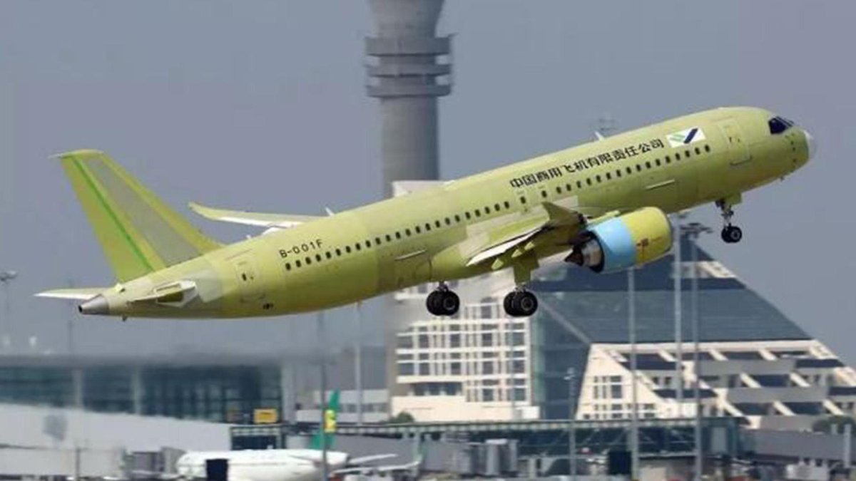 Китайский пассажирский самолет с919