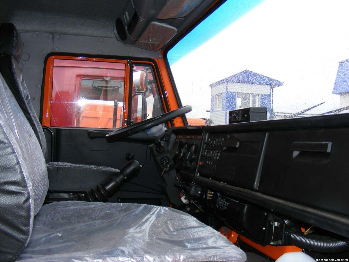 Кабина КАМАЗ 6520 1 комплектации