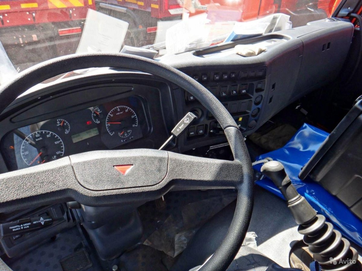 КАМАЗ 65115 самосвал салон новый