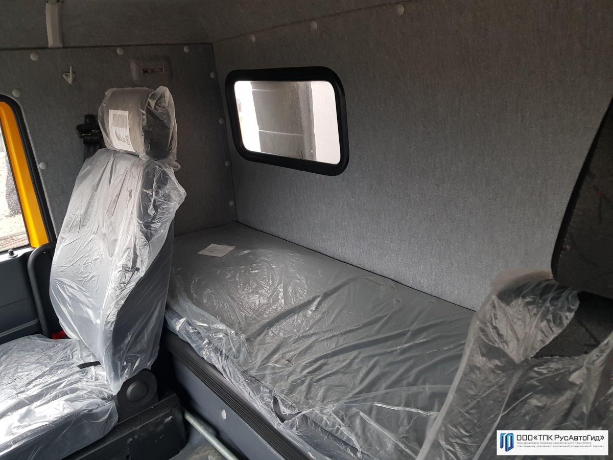 КАМАЗ 4308 со спальником