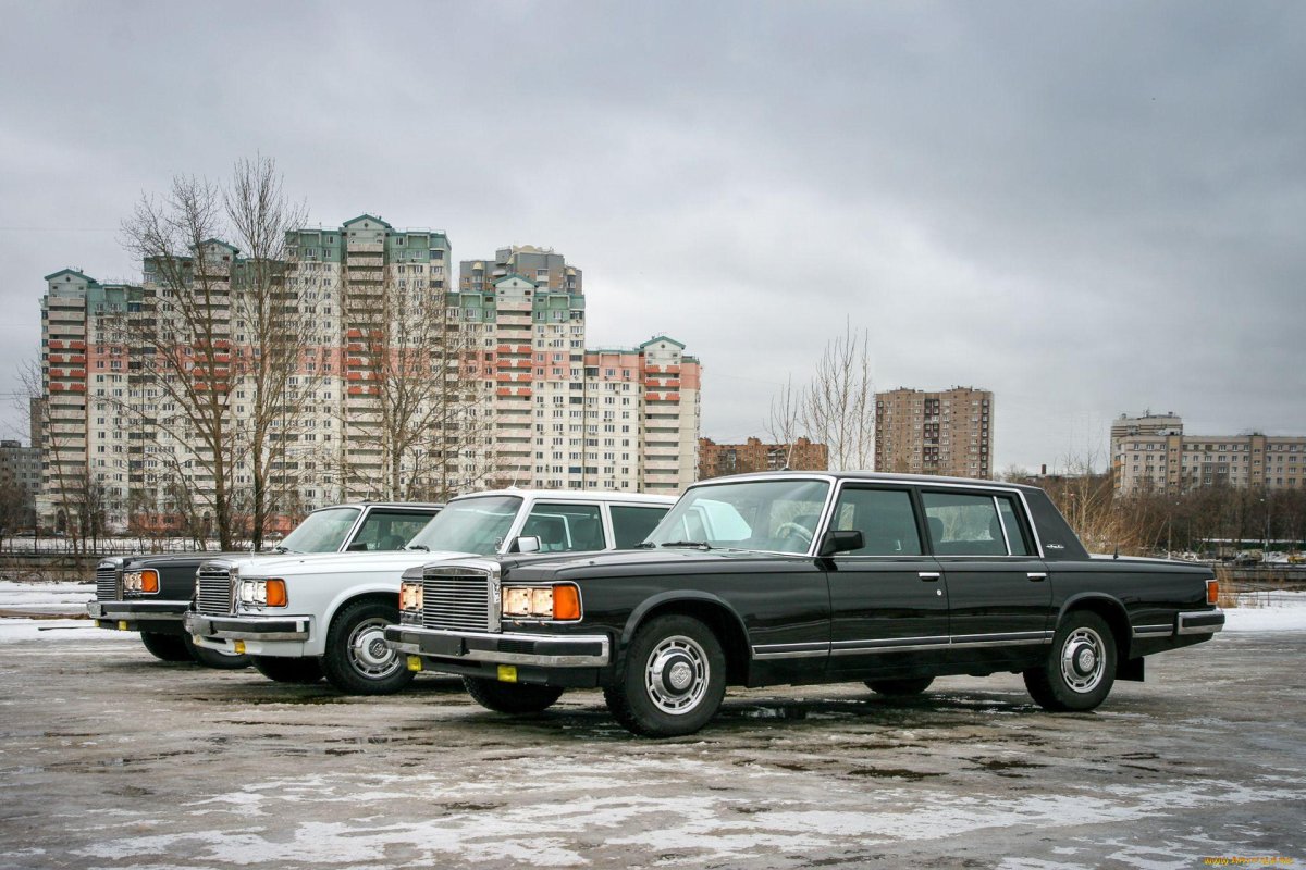 ЗИЛ легковой автомобиль 41047