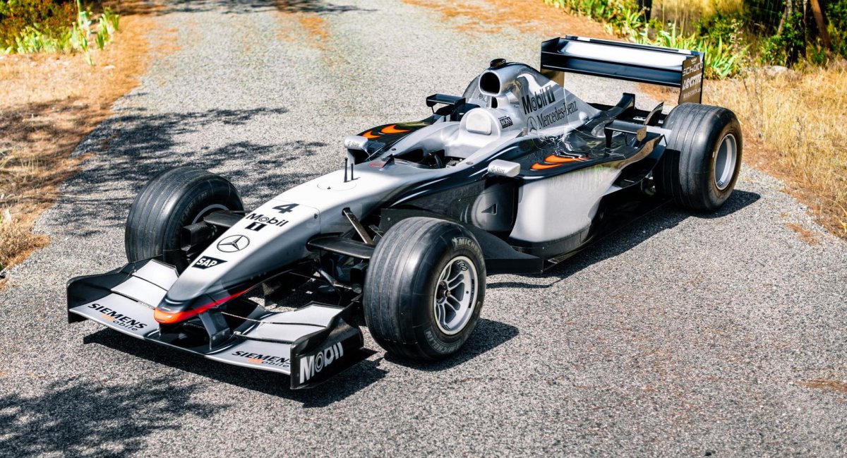 Макларен гоночный Болид