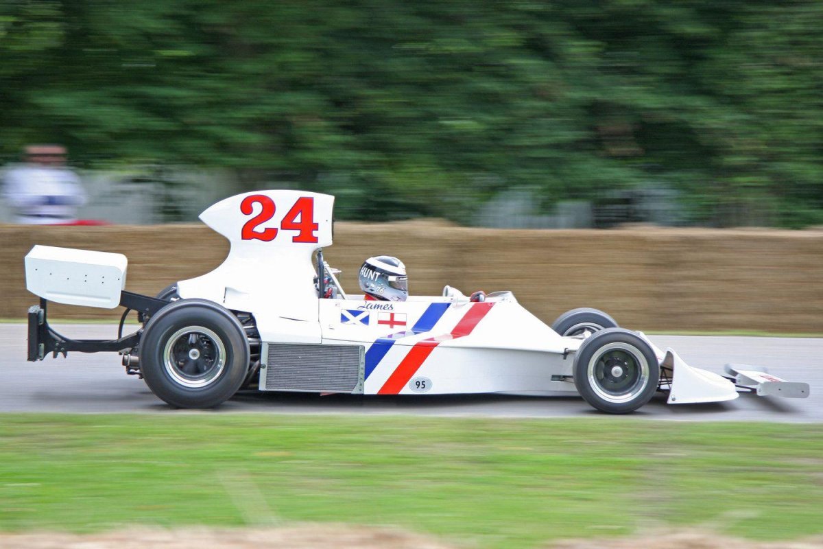 Hesketh 308b