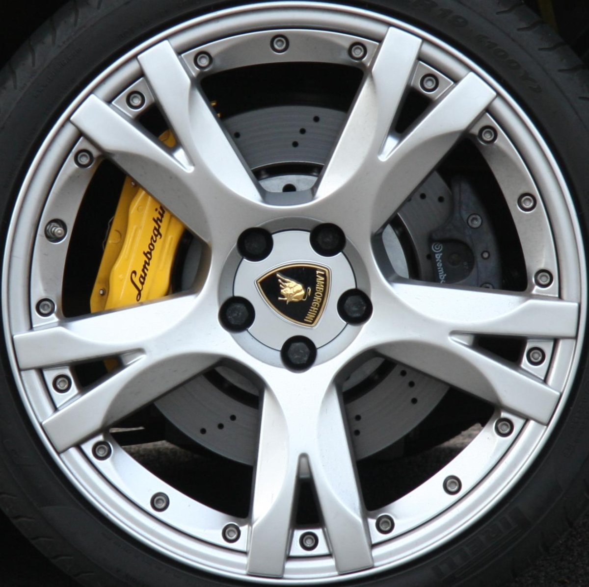 Колесо Lamborghini