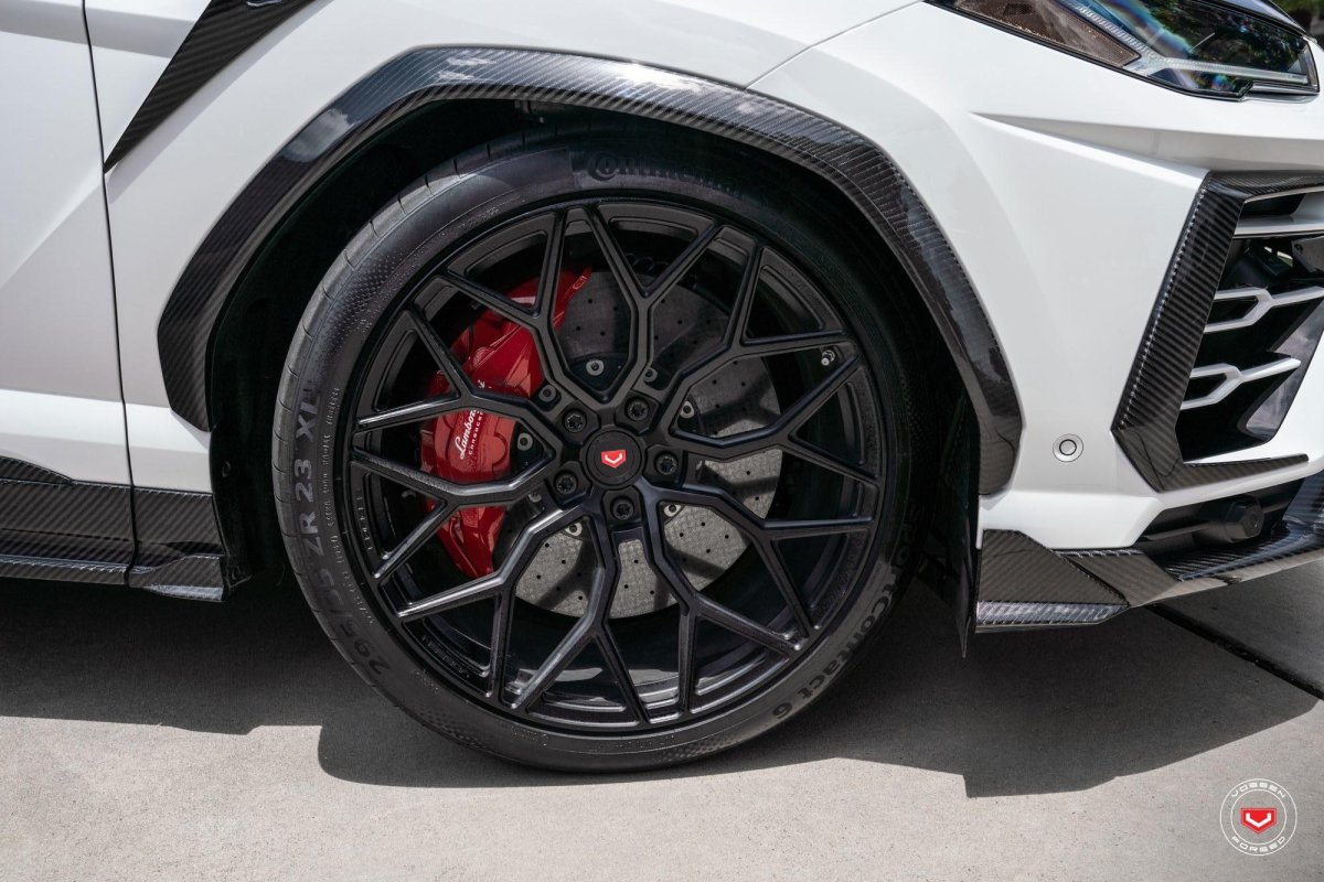 Lamborghini Urus колеса