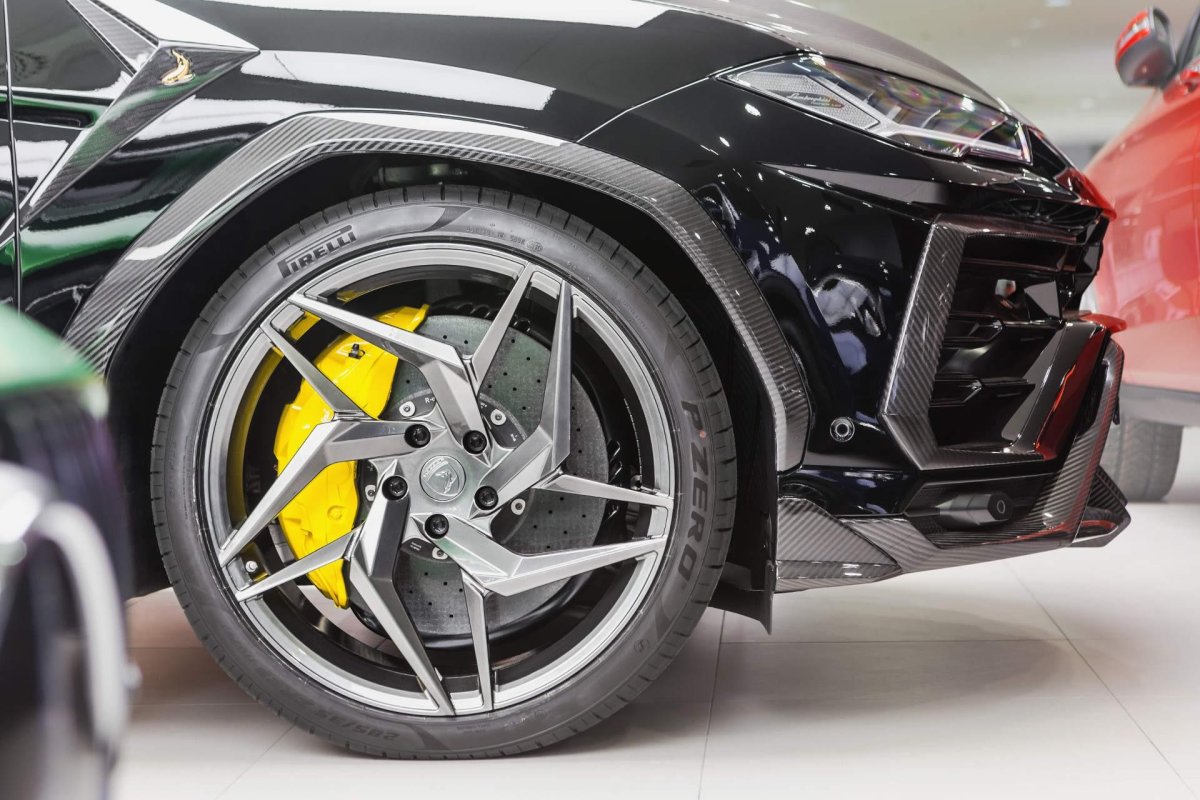 Lamborghini Urus колеса