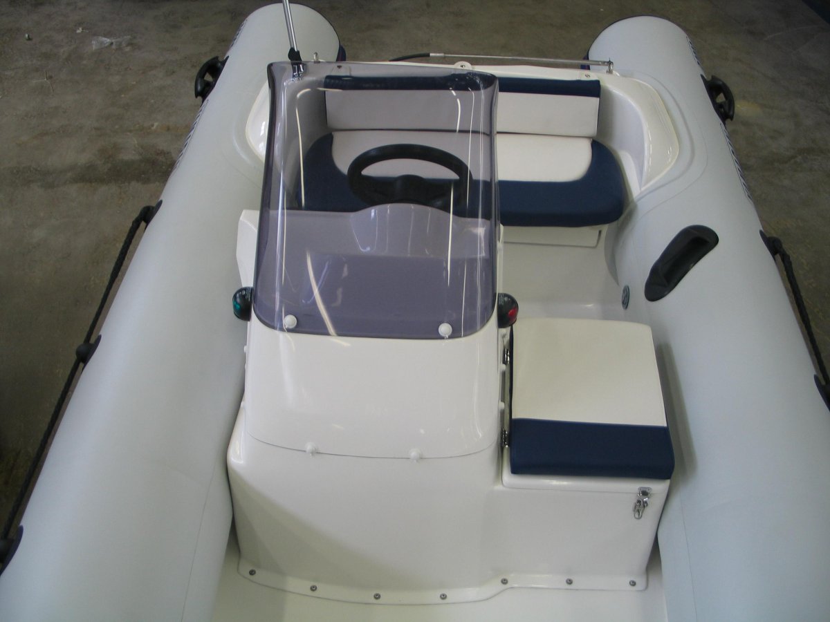 Рулевая консоль для лодки Волжанка 42