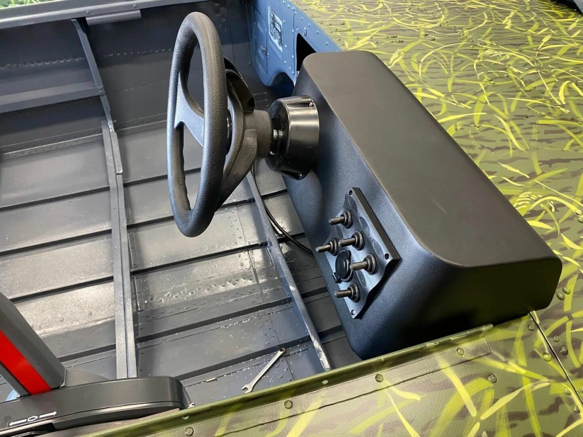 Консоль рулевая