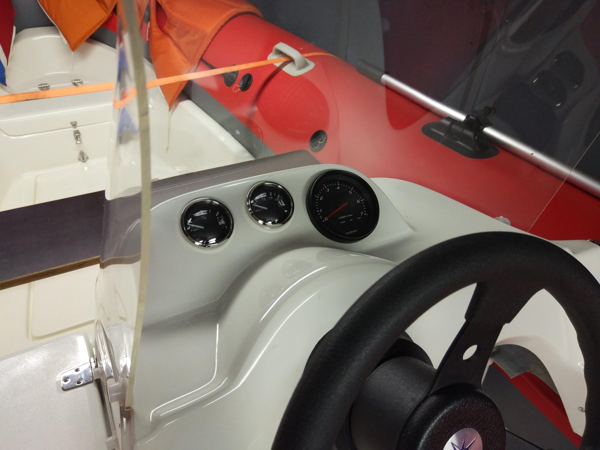 Рулевая консоль для лодки Фортис 390