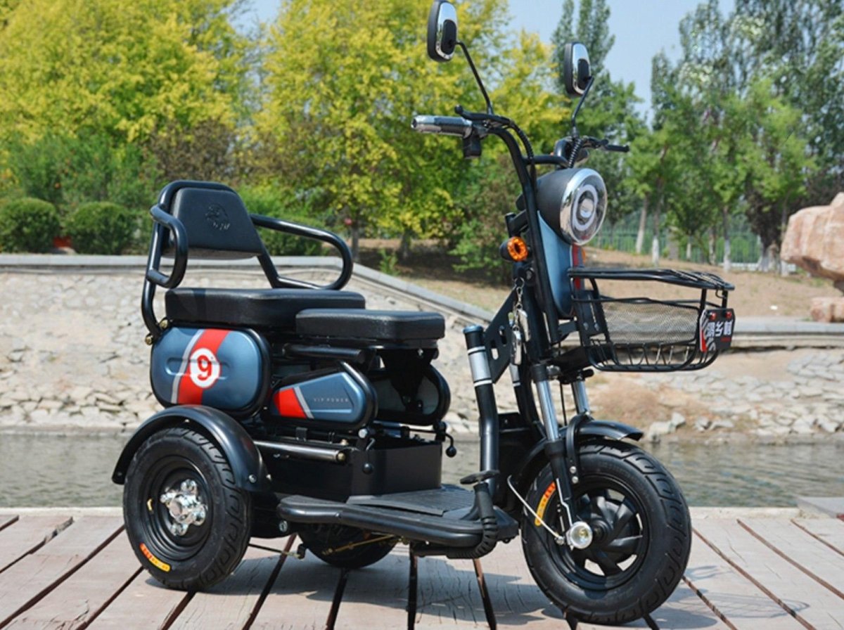 Электроскутер Yuki 3 колеса