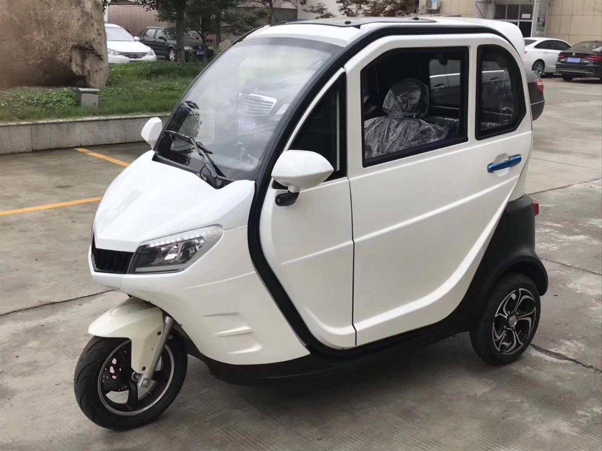 Трицикл с кабиной Redant 2200