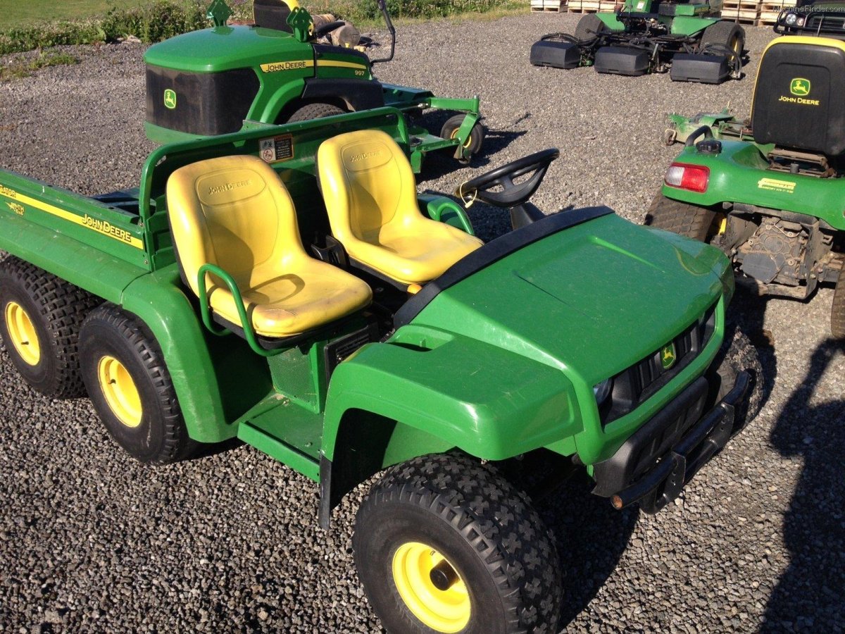 John Deere Gator 6x6