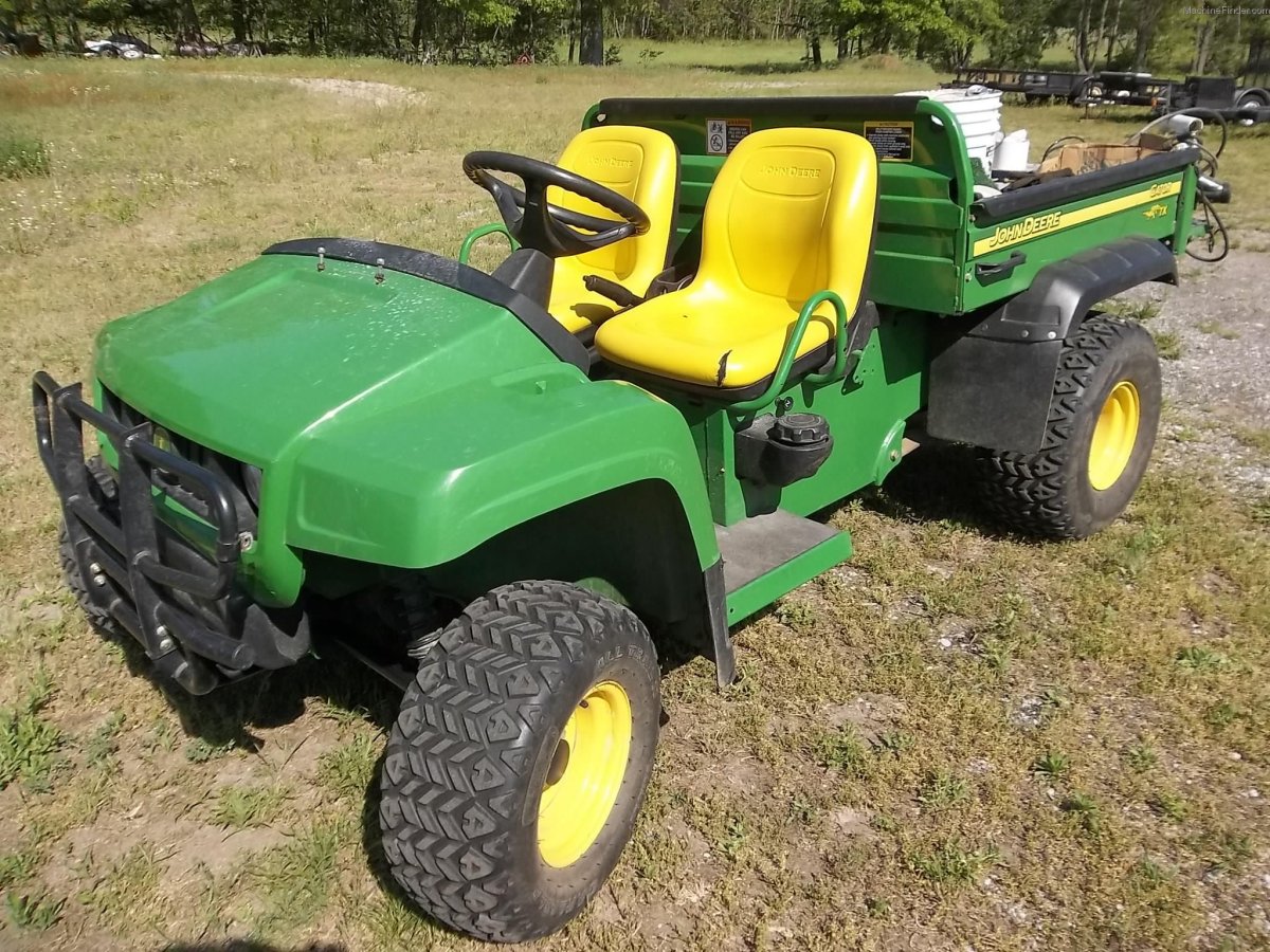 John Deere Trail Buck 650 ext.