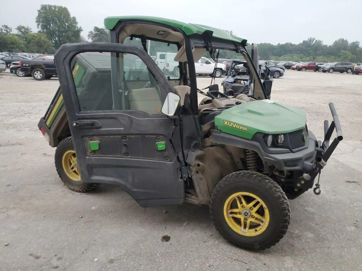 Багги Джон Дир Гатор