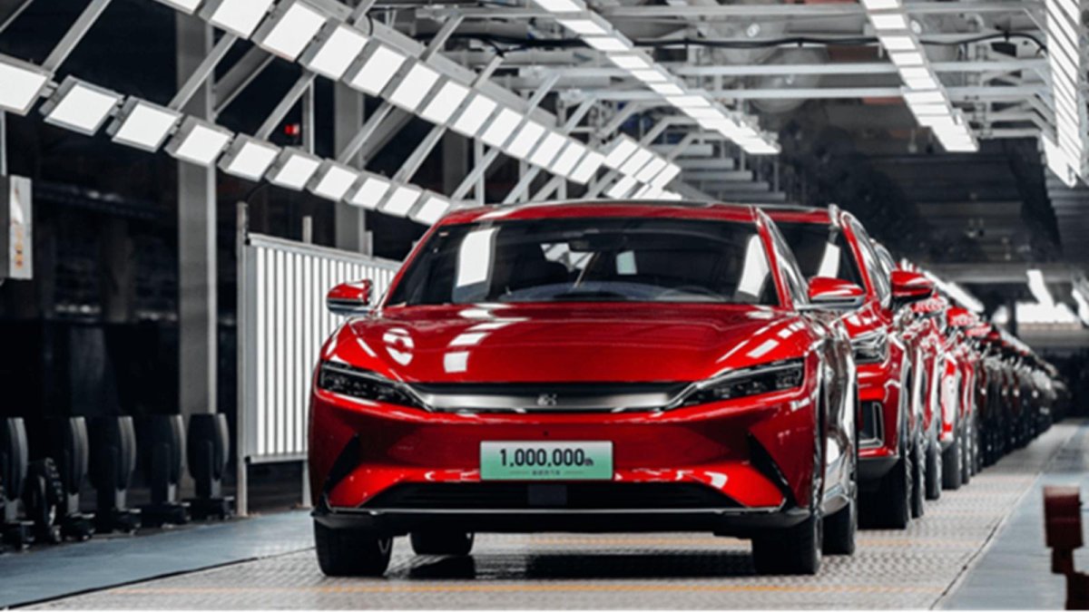 Электромобиль BYD Tang 2022